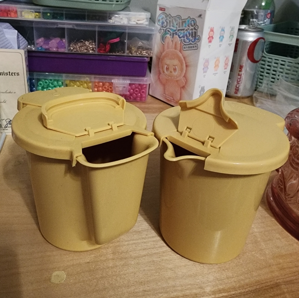 Vintage Tupperware Cream And Sugar Set